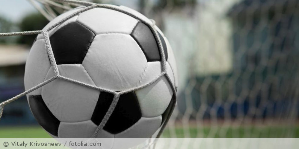 Fußball ist im Tornetz.
