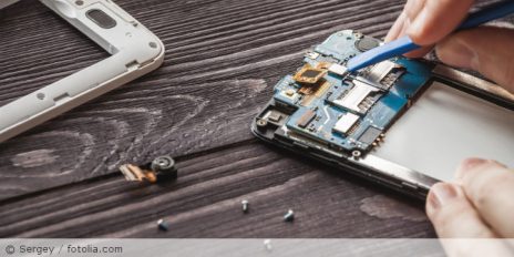 Handy wird repariert.
