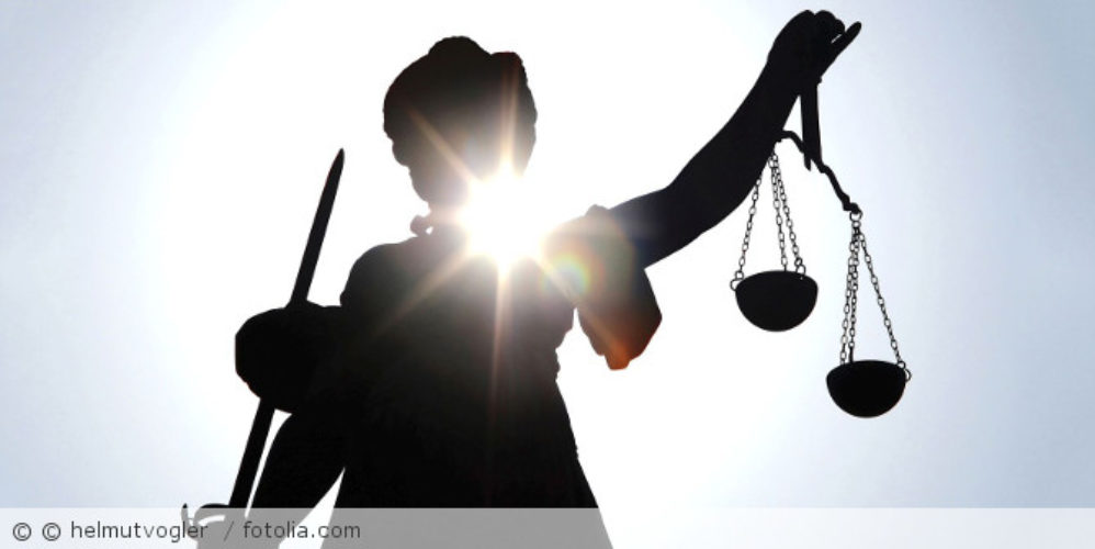 Die Justitia Statur mit der Sonne.