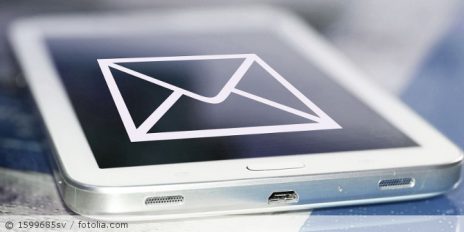 Mailsymbol auf einen Handy.