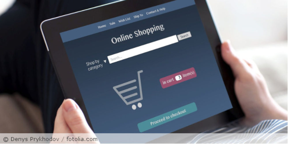 Ein Tablet mit einer Online-Shopping-Seite.
