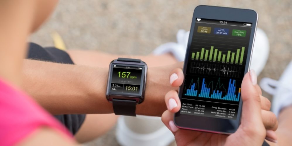 wearables_smartphone_fotolia_119105017_subscription_monthly_m