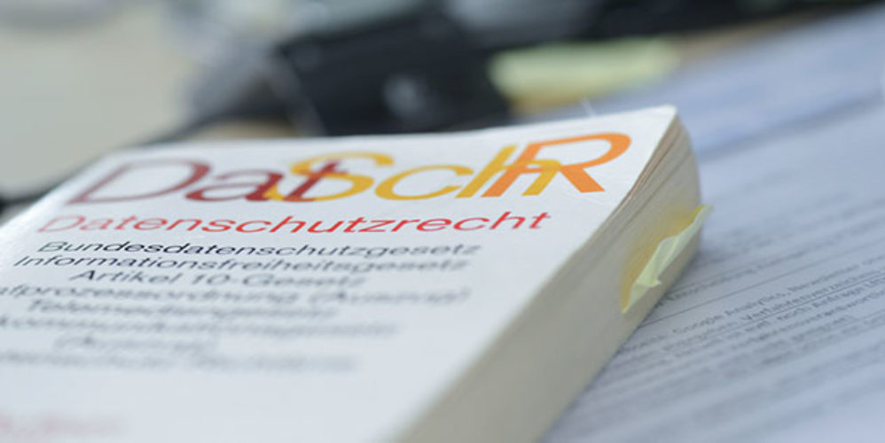 Im Vordergrund liegt das Bundesdatenschutzgesetz.