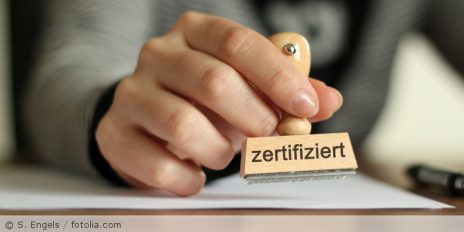 Ein Stempel mit der Aufschrift "zertifiziert".