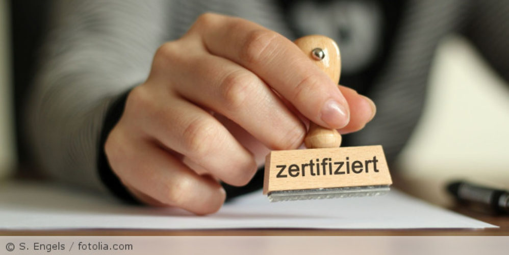 Ein Stempel mit der Aufschrift "zertifiziert".