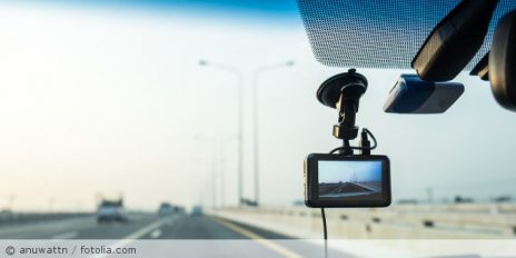 Dashcam im Auto.