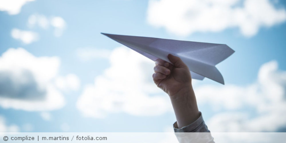 Papierflieger.
