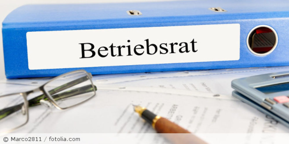Ordner mit der Aufschrift "Betriebsrat".
