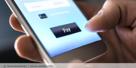 MobilePayment_digitalesBezahlen_Handy_AdobeStock_275606341