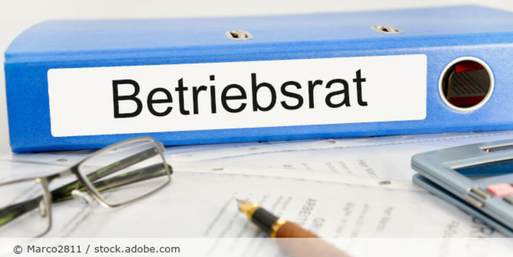 Ordner mit der Beschriftung "Betriebsrat".