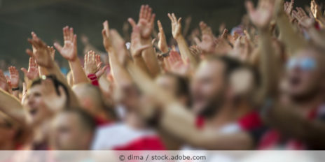 Fussballfans_Stadion_AdobeStock_177990605