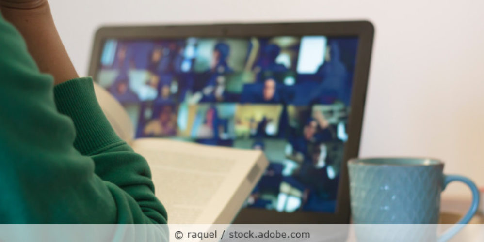 Studentin_Unterricht_online_Videokonferenz_AdobeStock_410229658