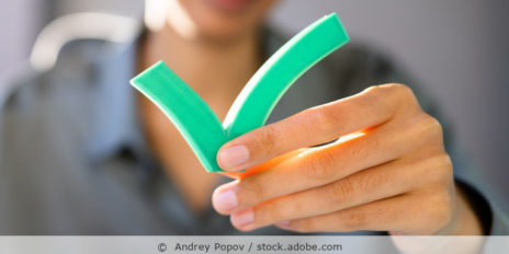 Check_Haken_AdobeStock_485211823