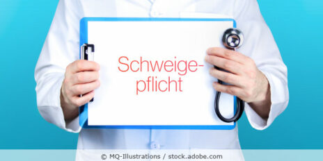 Arzt_Schweigepflicht_Schild_AdobeStock_515068890