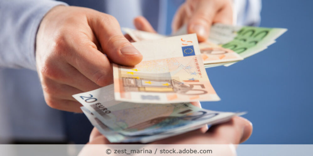 Bezahlen_Entgeld_Geschaeft_Business_AdobeStock_99671484