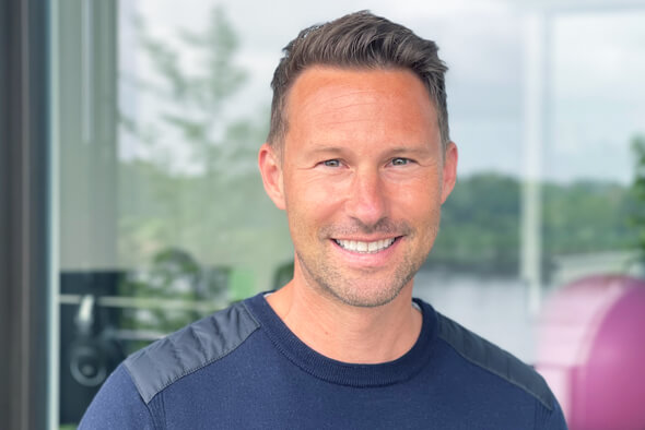 Dr. Sebastian Tausch