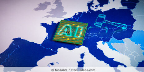 Landkarte auf der Europa blau eingefärbt ist und auf der ein Microchip mit der Aufschrift AI liegt