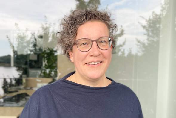 Dr. Irene Karper