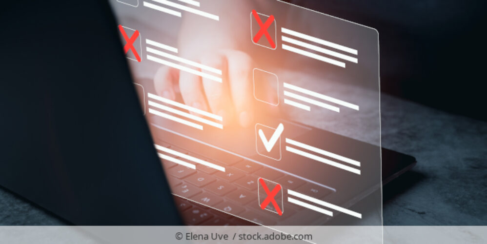 Checkliste_Abhaken_Pruefen_AdobeStock_948292760