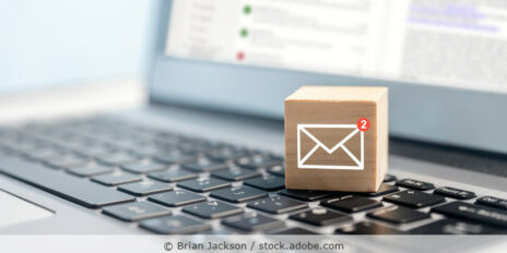 E-Mail_Laptop_Buero_AdobeStock_482351402